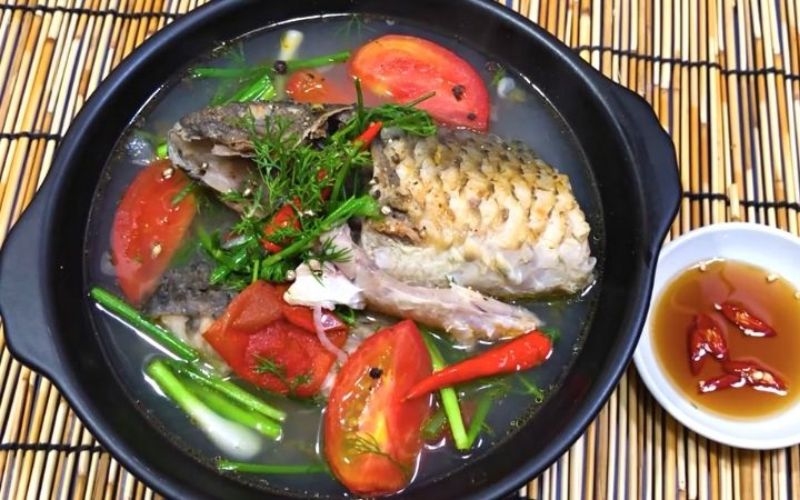 Canh cá chép rau ngót