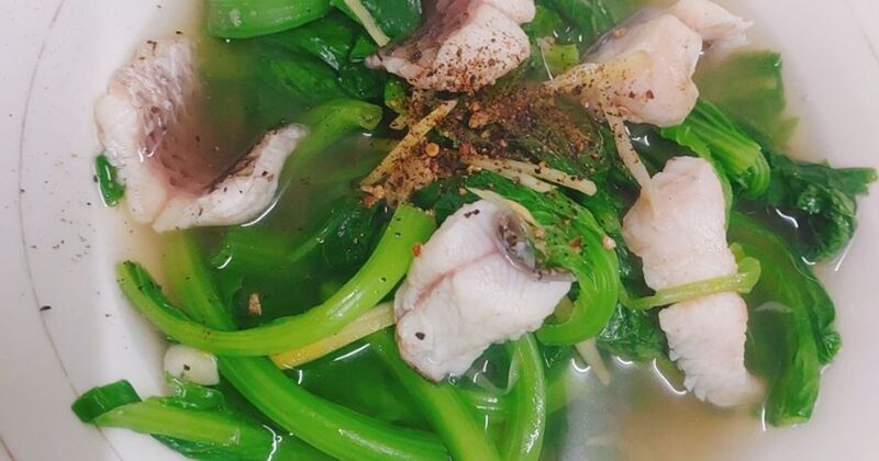 Canh cá khoai nấu rau cải ngọt