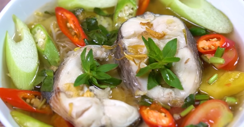 Tô canh chua cá lóc hoàn thành