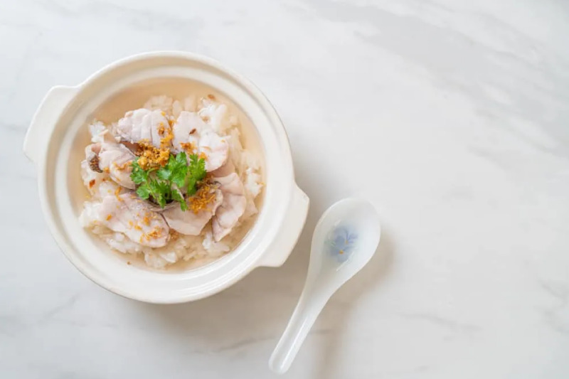 Cháo cá diêu hồng truyền thống