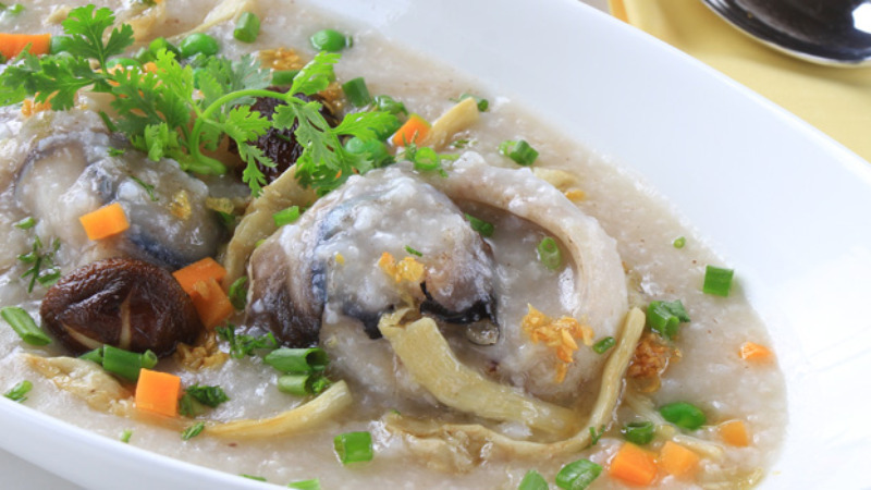 Món cháo mắt cá ngừ