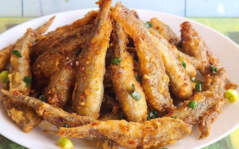 Trứng cá ngừ chiên nước mắm