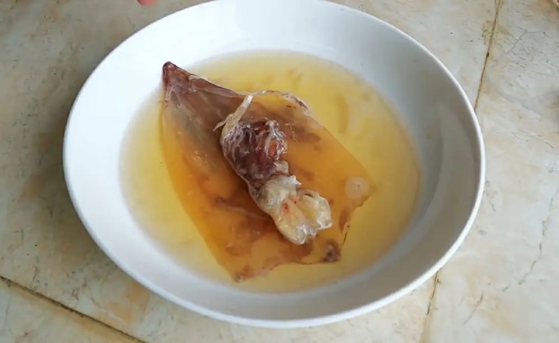 Ngâm mực khô với bia