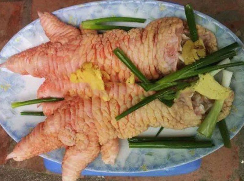 Chân gà Đông Tảo hấp hành