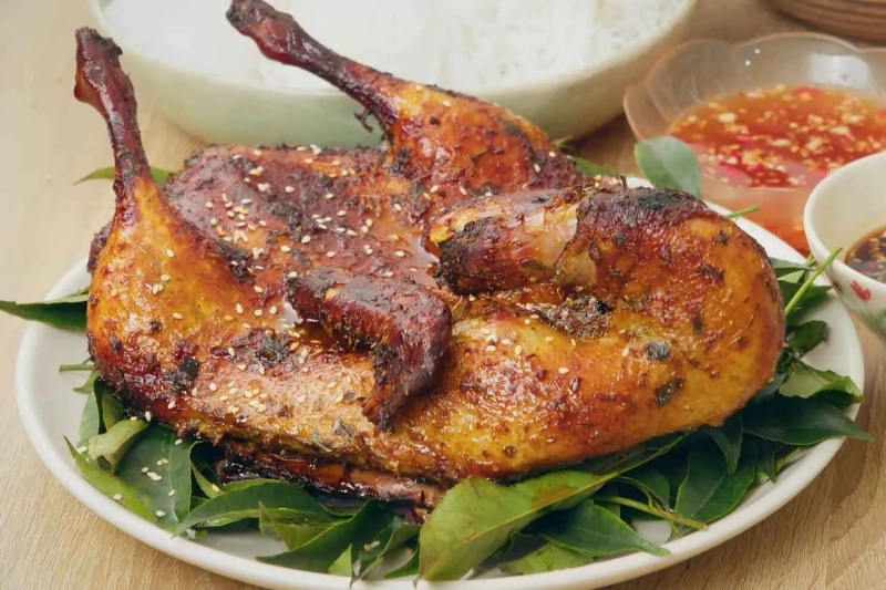 Vịt nướng lá mắc mật