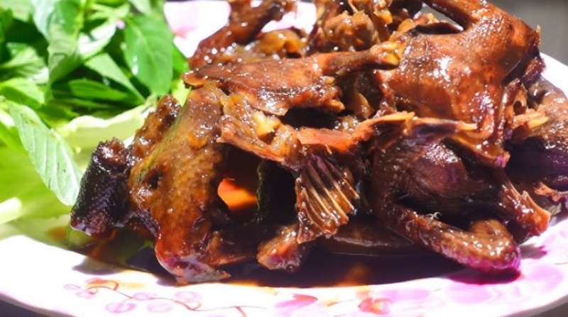 Món bồ câu rôti bắt mắt