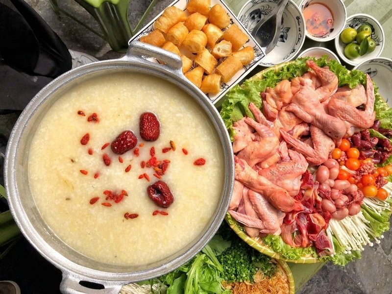 Lẩu cháo chim cút hạt sen bổ dưỡng