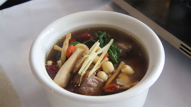 Đầu dê hầm hạt sen