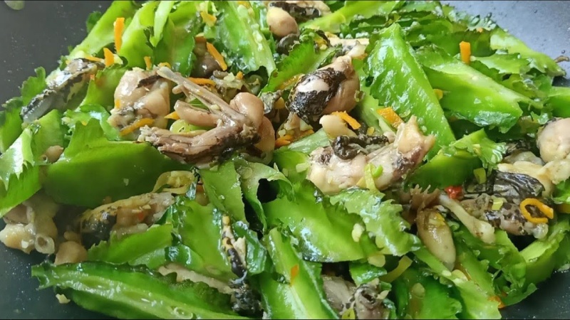 Đậu rồng xào thịt ếch