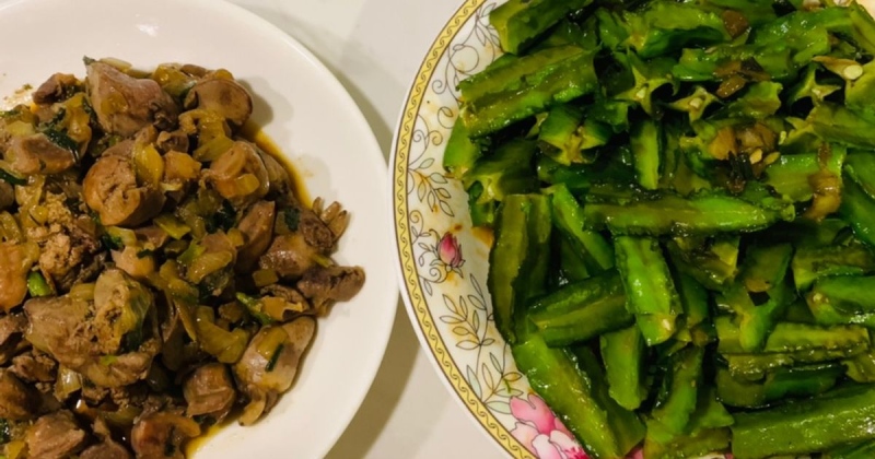 Đậu rồng xào lòng gà