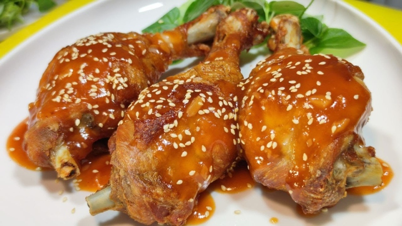 Đùi gà chiên mè