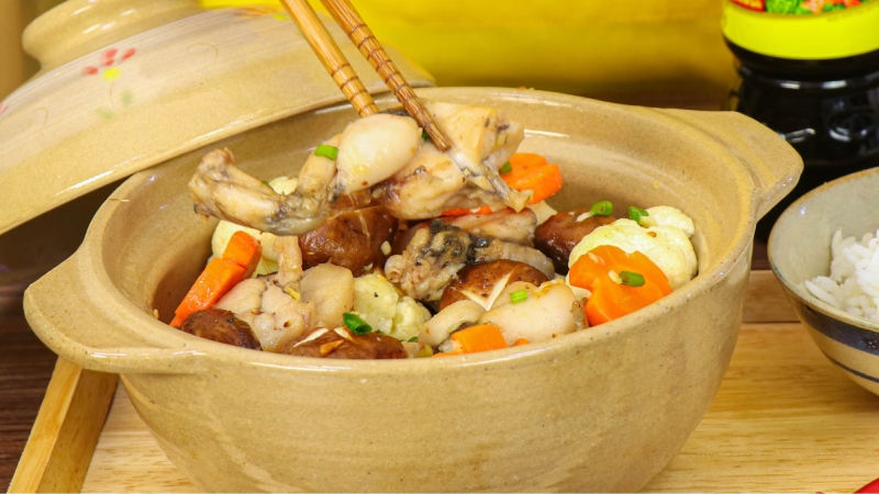 Ếch hầm nồi đất