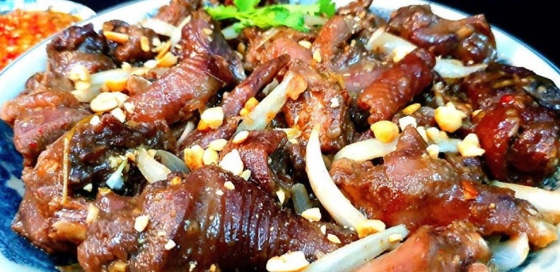 Gà chọi xào kèn