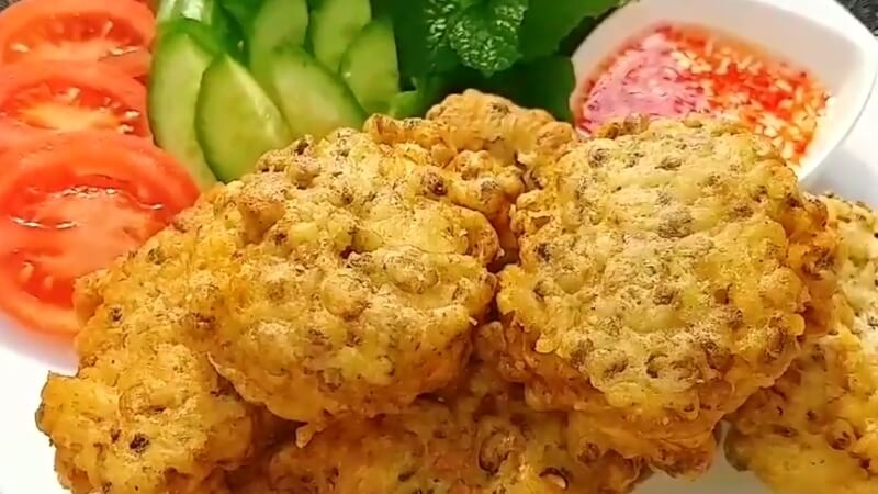 Bánh hến chiên giòn