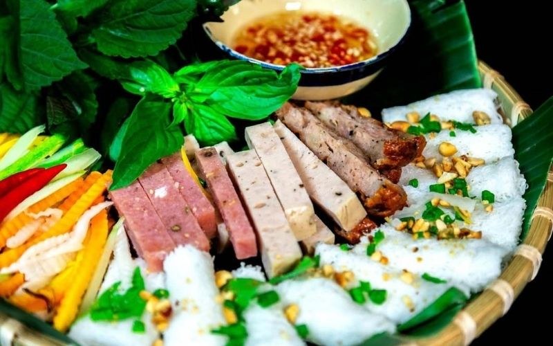 Bánh hỏi heo quay mềm mịn