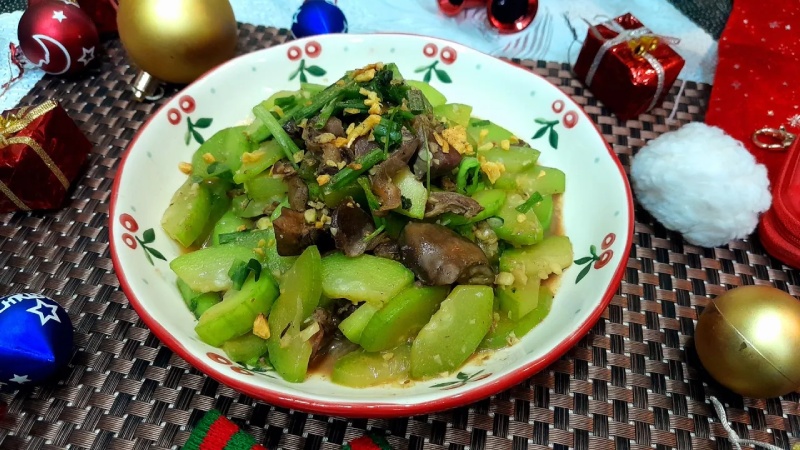 Bí xanh xào lòng vịt