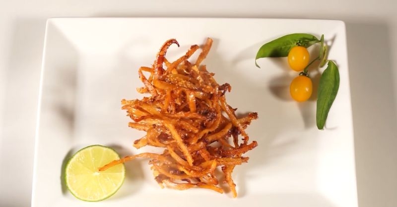 Mực khô rang bơ tỏi trang trí đẹp mắt