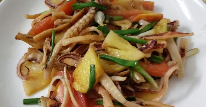 Mực khô xào dứa bắt mẳt