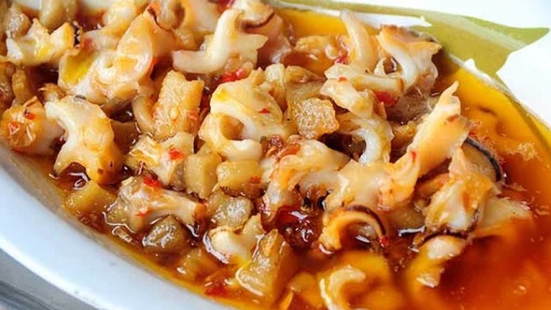 Ốc giác xào bơ tỏi thơm lừng, vị ngọt tự nhiên từ ốc giác