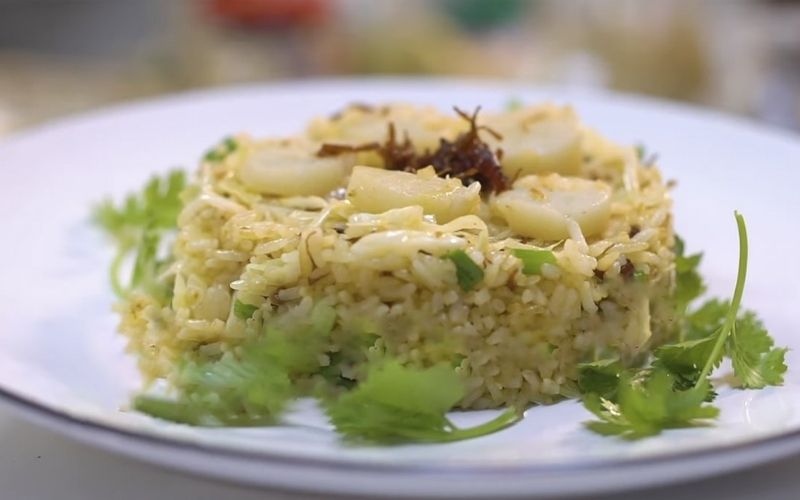 Cơm chiên sò điệp hấp dẫn