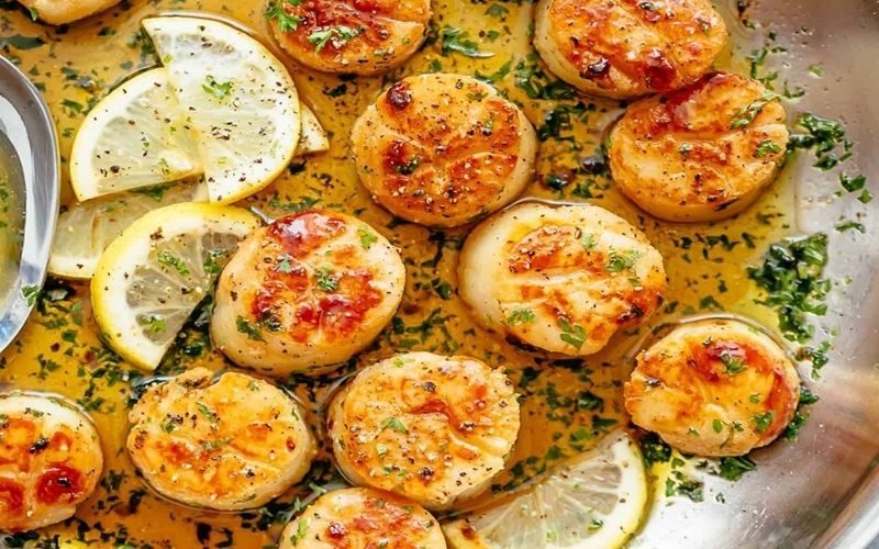 Cồi sò điệp sốt bơ tỏi hấp dẫn