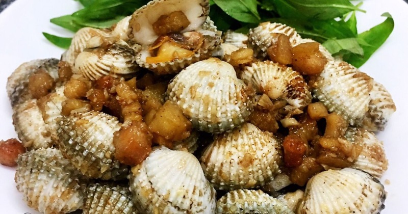 Sò huyết xào măng tươi giòn, món ăn đậm vị và dễ ăn