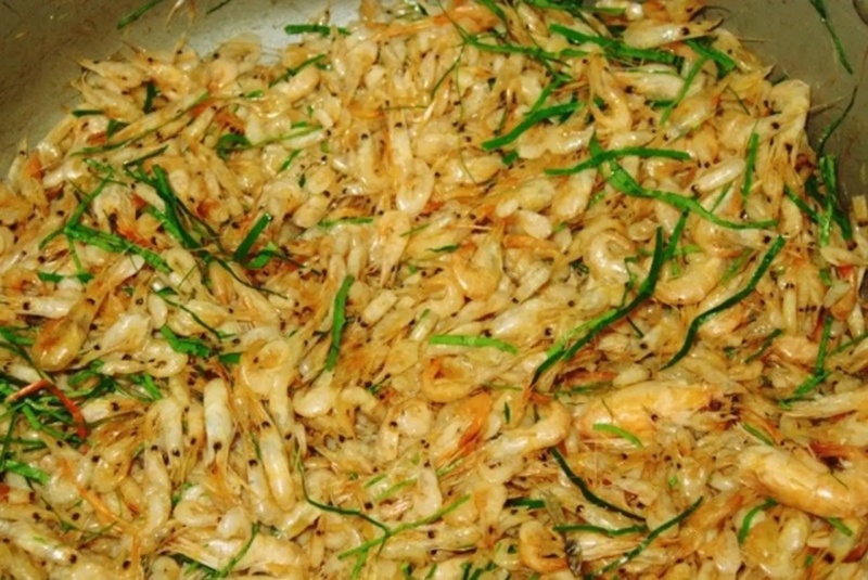 Tép khô rang lá chanh