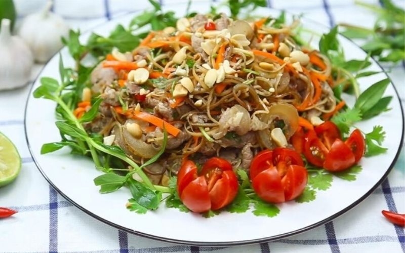 Gỏi bê thui chín mềm