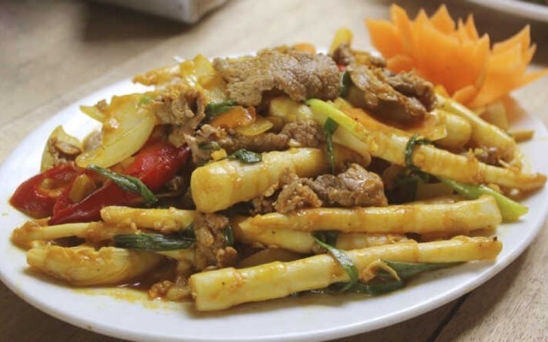 Thịt bê xào măng dân dã