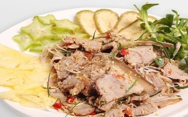 Thịt bê tái chanh thái mỏng