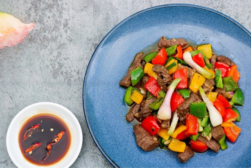 Thịt đà điểu lúc lắc