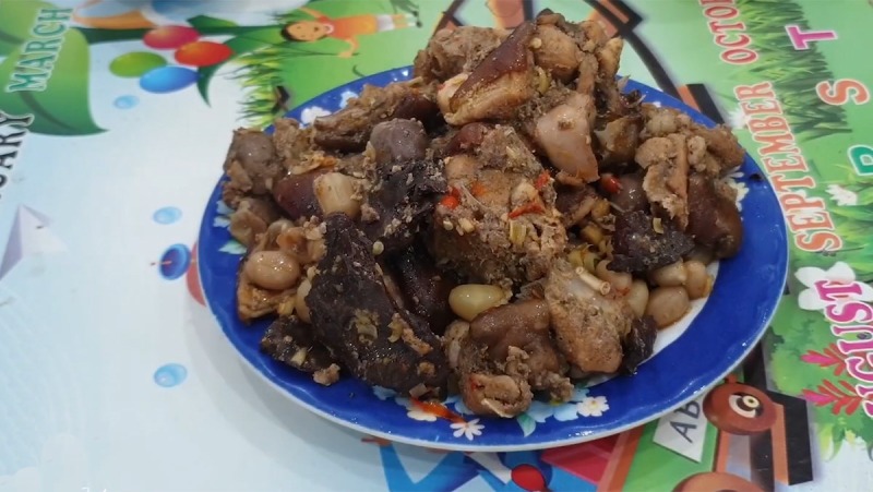 Thịt thỏ giả cầy nấu riềng mẻ, hương vị đậm đà kiểu truyền thống