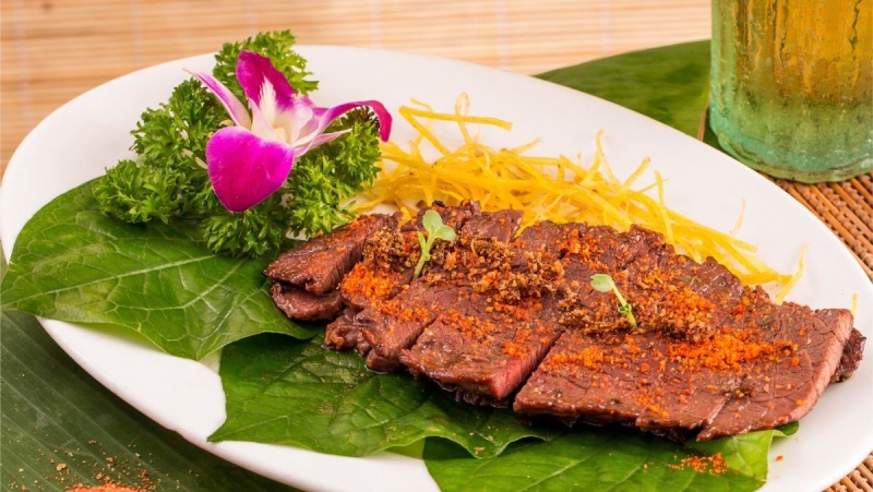 Trâu nướng tảng