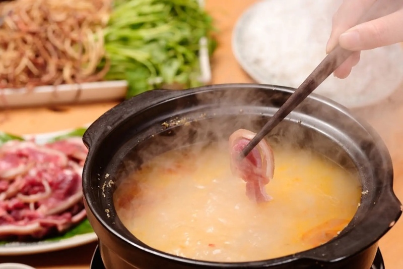 Thịt trâu nhúng mẻ