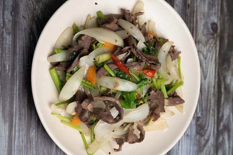 Tim bò xào tỏi cần