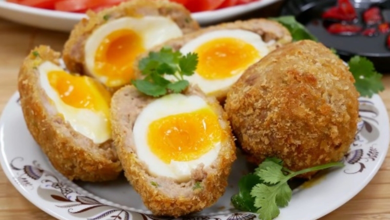 Trứng vịt chiên thịt