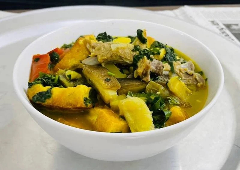 Canh xương dê nấu chuối xanh