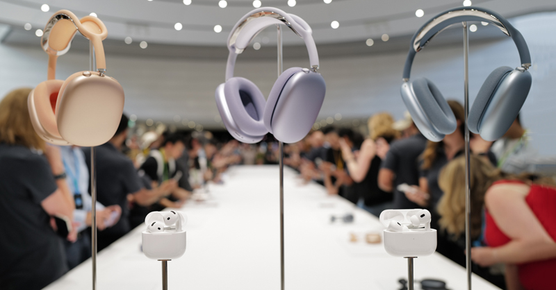 Apple ra mắt AirPods 4 mới và AirPods Max tại sự kiện It's Glowtime