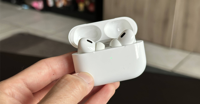 Có nhiều nguyên nhân gây ra tình trạng AirPods bị rè