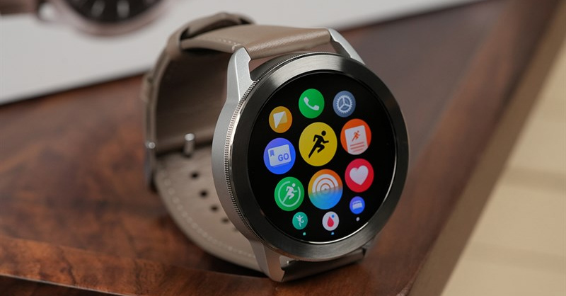 Thiết kế mặt đồng hồ tròn cổ điển của Xiaomi Watch S3