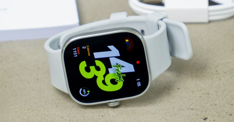 Redmi Watch 4 có màn hình rộng lớn