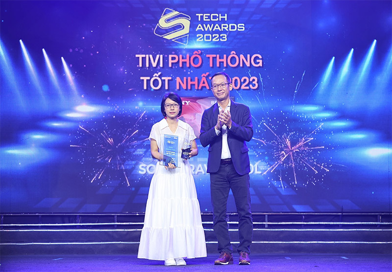 Đại diện Sony nhận giải thưởng “TV phổ thông tốt nhất” Tech Awards 2023