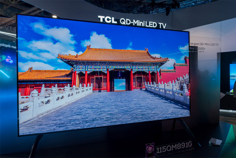 TV TCL Mini LED 115 inch 115QM89 trưng bày tại CES 2024