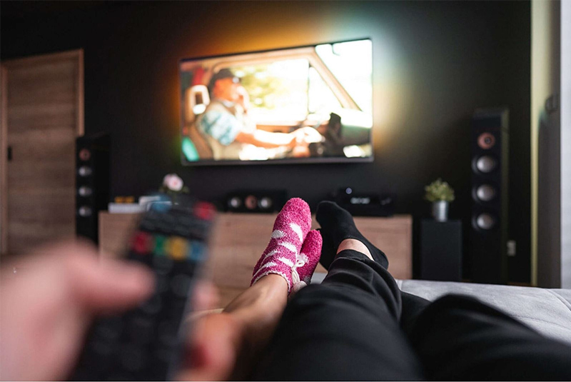 Xem tivi khuya có thể ảnh hưởng đến chất lượng giấc ngủ