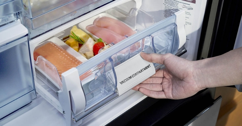 Ngăn Chân Không Vacuum Compartment giúp giảm oxy hóa, giữ thực phẩm tươi lâu hơn
