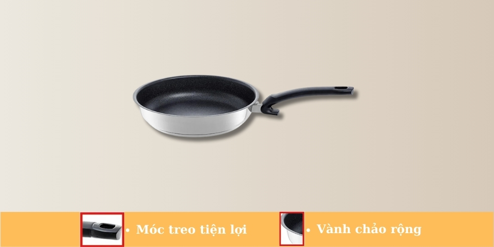 Chảo Fissler Adamant Premium có vành chảo rộng và móc treo