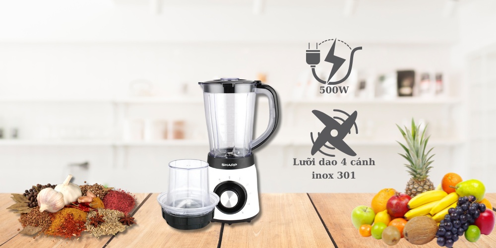 Công suất 500W cùng lưỡi dao 4 cánh bằng inox 301 sắc bén