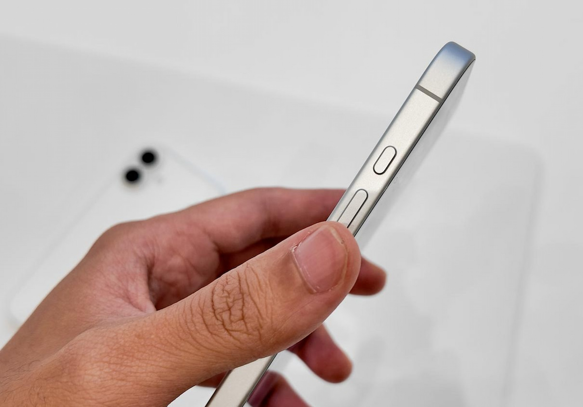 iPhone 16 và iPhone 16 Plus có thêm nút tác vụ