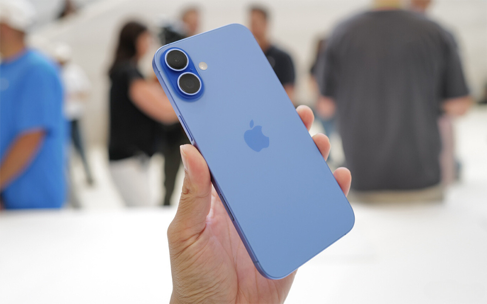 Thiết kế cụm camera đặt dọc trên iPhone 16 và iPhone 16 Plus