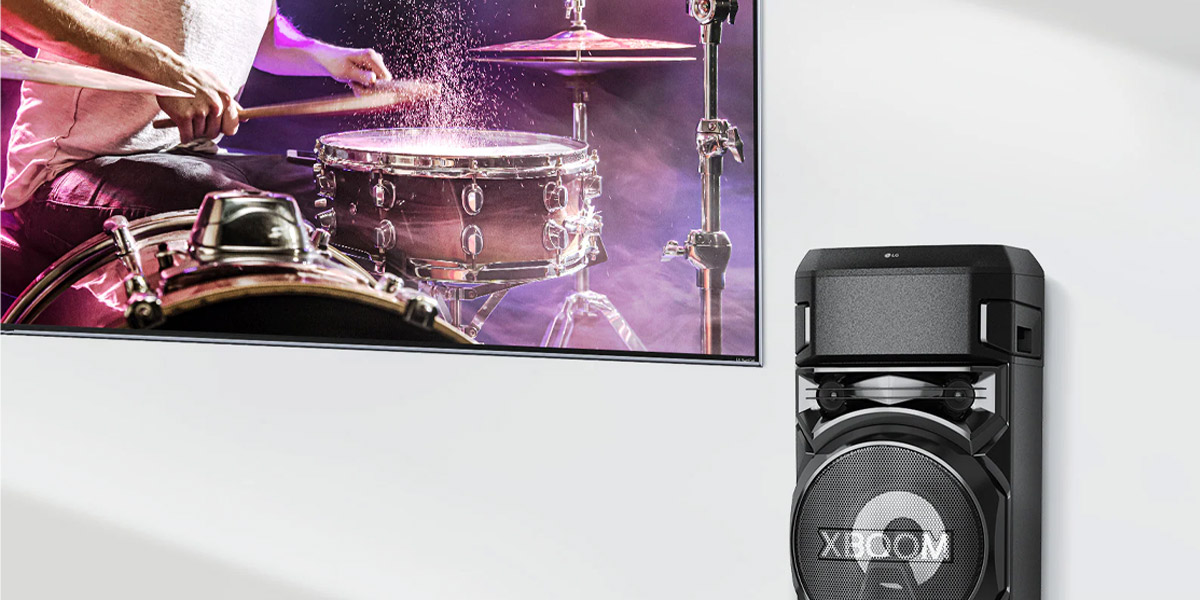Bạn có thể ghép nối TV với loa LG Xboom RN5 để tận hưởng âm nhạc